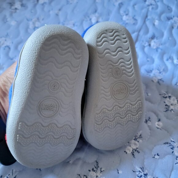 Baby Boys Wonder Nation Aline Shark Slippers 4 - Picture 3 of 3
